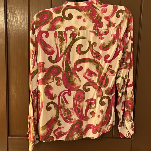 Classy blouse ,so comfy too!! Beautiful colors for office or casual wear - Picture 4 of 6